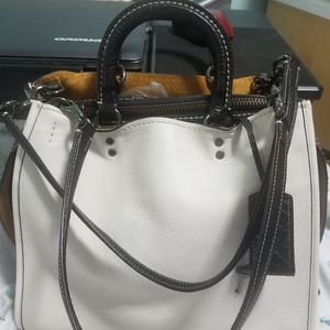 Coach white leather shoulder bag